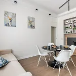 Apartamento Viale Sarca - 2 Bdr Near Metro, Bicocca Milán