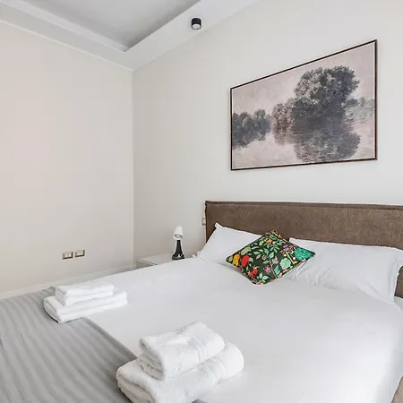 Apartamento Viale Sarca - 2 Bdr Near Metro, Bicocca Milán